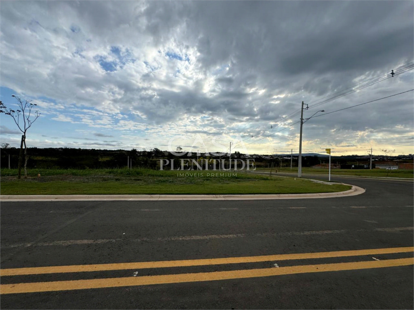 Terreno em condomínio à venda em Alphaville Nova Esplanada, Votorantim, SP