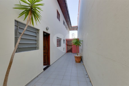 Sobrado à venda com 4 quartos, sendo 1 suíte, em Jardim Prudência, São Paulo, SP