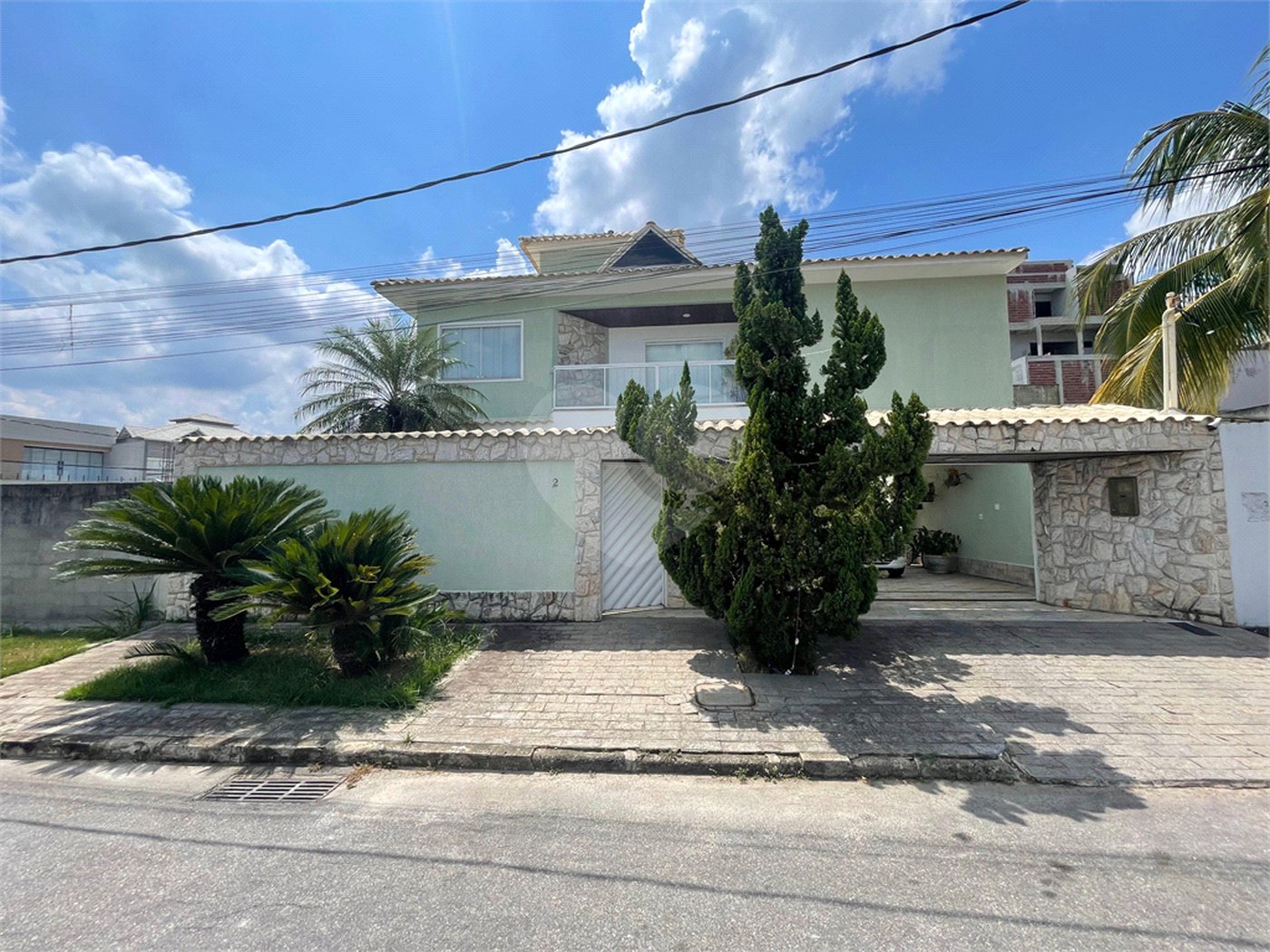 Casa à venda com 5 quartos, sendo 1 suíte, no condomínio Residencial Green Ville, Rio de Janeiro - RJ