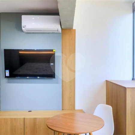Apartamento para alugar com 1 quarto em Jardim das Acácias, São Paulo, SP