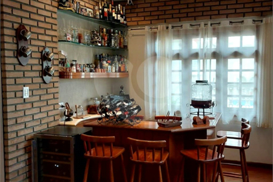 Casa à venda com 4 quartos, sendo 2 suítes, em Vila Maria, São Paulo, SP