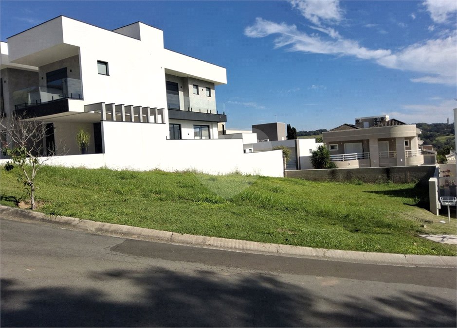 Terreno à venda em Parque das Quaresmeiras, Campinas, SP