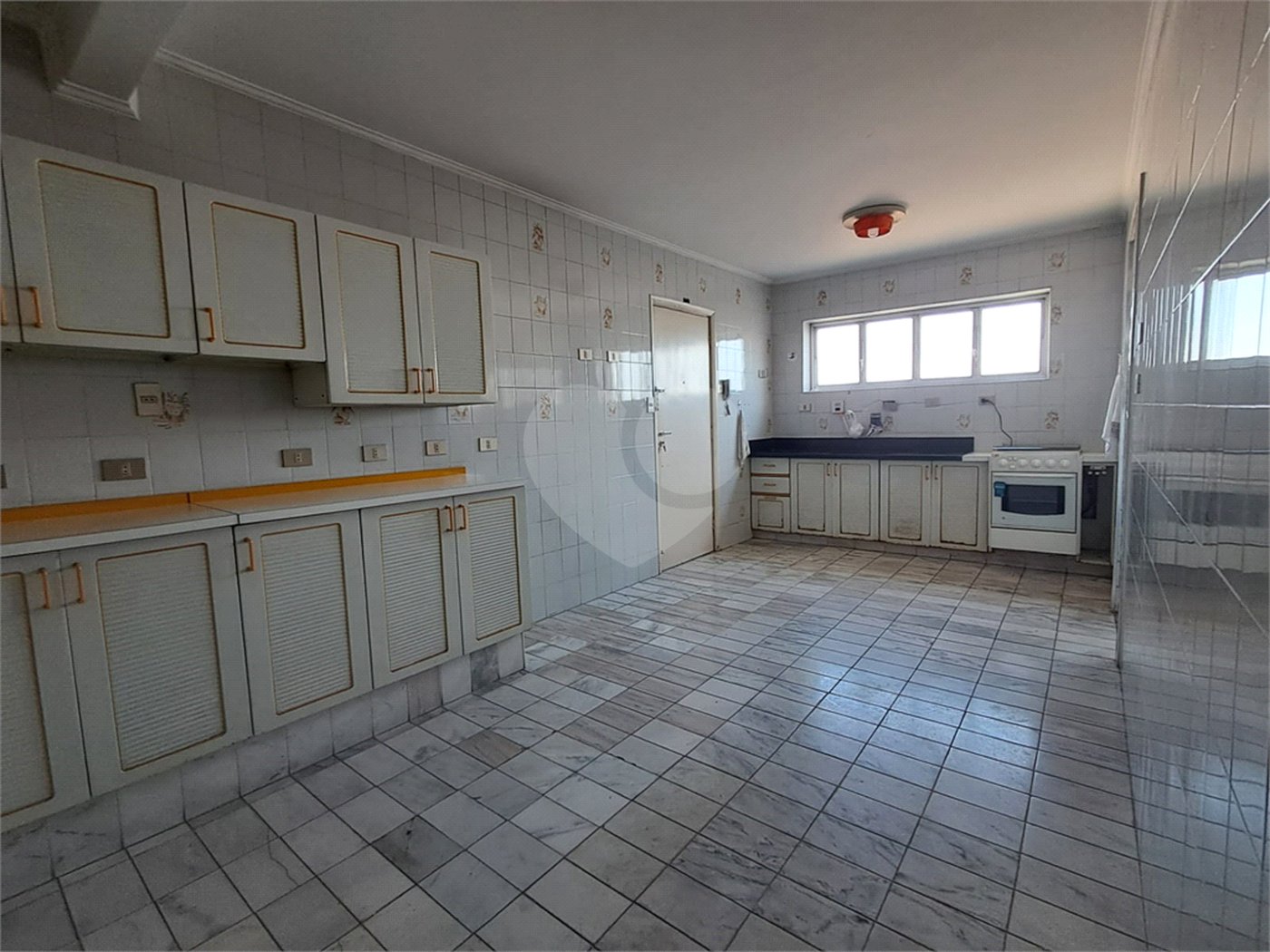 Apartamento à venda com 3 quartos, sendo 1 suíte,  em Paraíso, São Paulo, SP