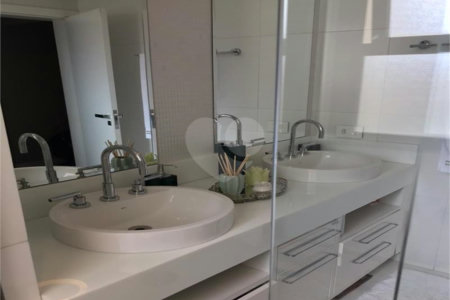 Apartamento à venda com 3 quartos, sendo 1 suíte,  em Jardim Ampliação, São Paulo, SP