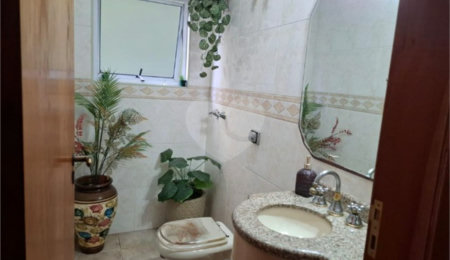 Sobrado à venda com 3 suítes em Vila Carrão, São Paulo, SP