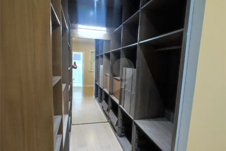 Apartamento à venda com 3 quartos, sendo 2 suítes,  em Jardim Arpoador, São Paulo, SP