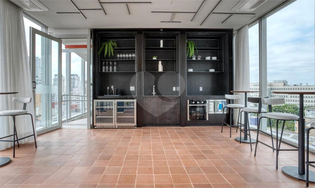 Apartamento à venda ou para alugar com 1 suíte em Pinheiros, São Paulo, SP