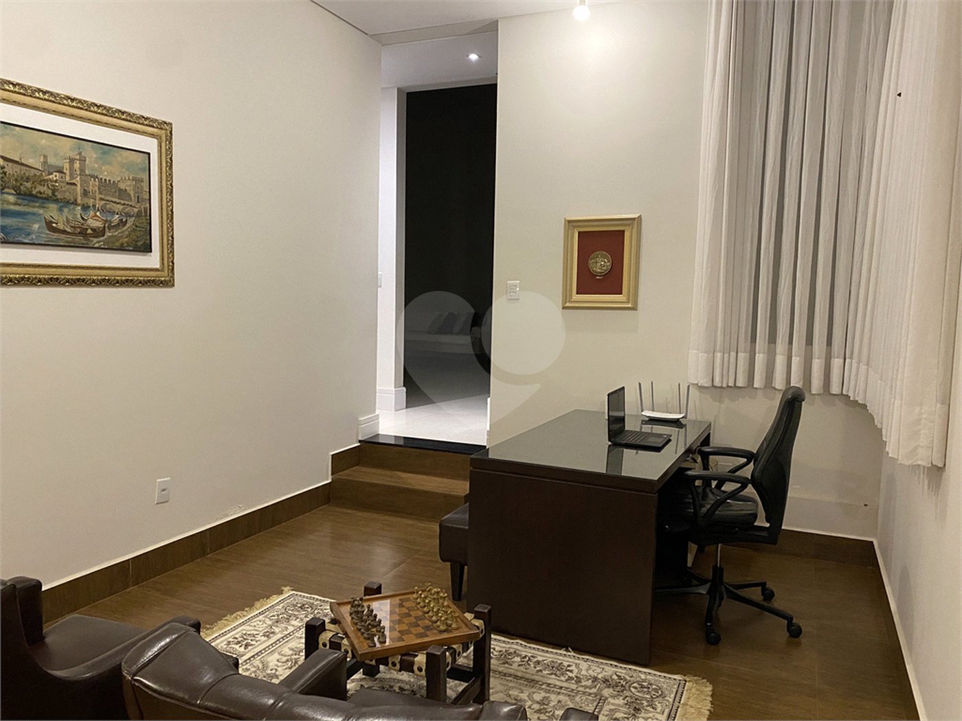 Casa à venda com 3 suítes no condomínio Jardim Primavera, Louveira - SP