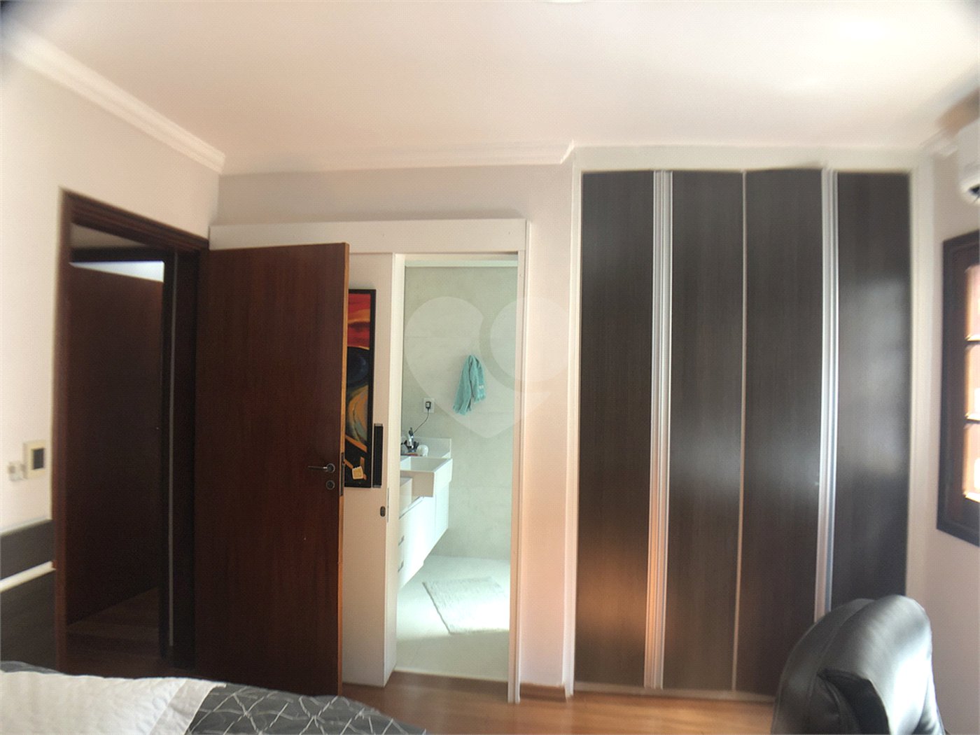 Casa à venda com 4 suítes no condomínio Residencial Floresta, São Paulo - SP