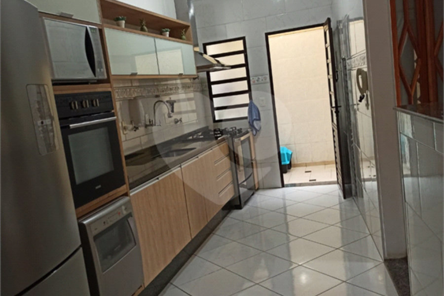 Sobrado à venda com 3 quartos, sendo 1 suíte, em Parada Inglesa, São Paulo, SP