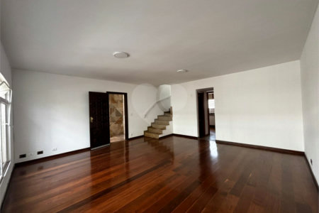 Sobrado à venda com 3 quartos, sendo 1 suíte, em Lauzane Paulista, São Paulo, SP