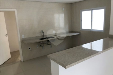 Casa à venda com 3 suítes em Vila Maria Alta, São Paulo, SP