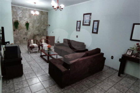 Sobrado à venda com 3 quartos, sendo 1 suíte, em Campos Elíseos, Ribeirão Preto, SP