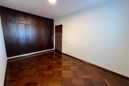 Casa à venda com 3 quartos, sendo 1 suíte, em Jardim Itália, Itapetininga, SP