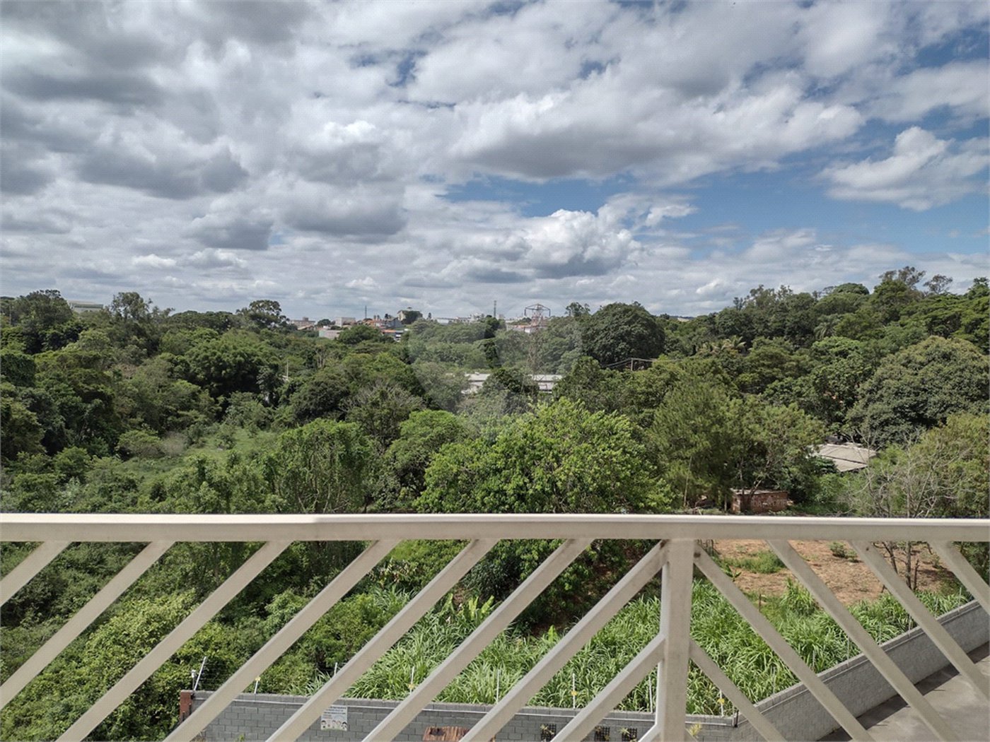 Apartamento à venda com 2 quartos, sendo 1 suíte, em Pinheirinho, Vinhedo, SP