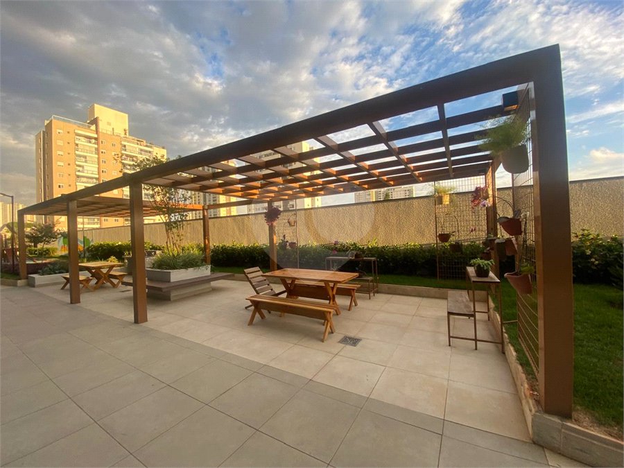 Apartamento à venda com 2 quartos, sendo 1 suíte,  em Vila Rosália, Guarulhos, SP
