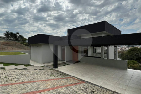 Casa à venda com 3 suítes no condomínio Spazio Design, Bragança Paulista - SP