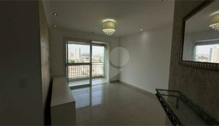 Apartamento à venda com 3 quartos, sendo 1 suíte,  em Parque Maria Luiza, São Paulo, SP