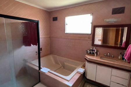 Casa à venda com 3 quartos, sendo 1 suíte,  em Santos Dumont, Três Lagoas, MS