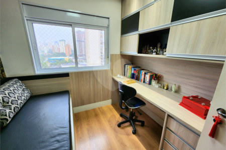 Apartamento à venda com 3 quartos, sendo 1 suíte, em Vila Firmiano Pinto, São Paulo, SP