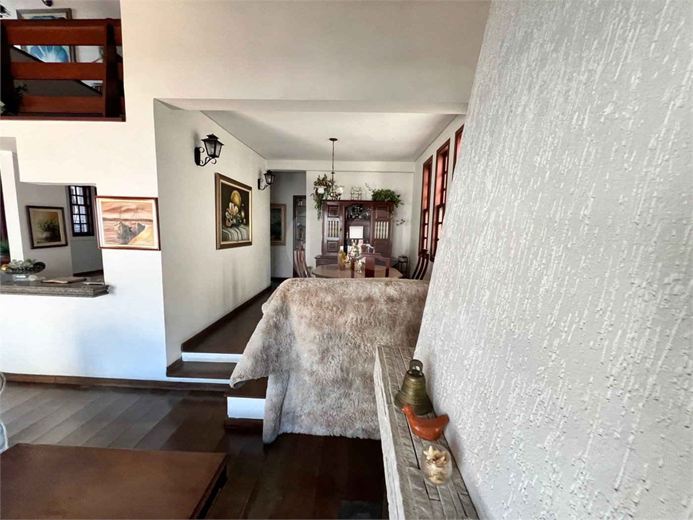 Casa à venda com 4 quartos, sendo 3 suítes, em Chácara Monte Alegre, São Paulo, SP