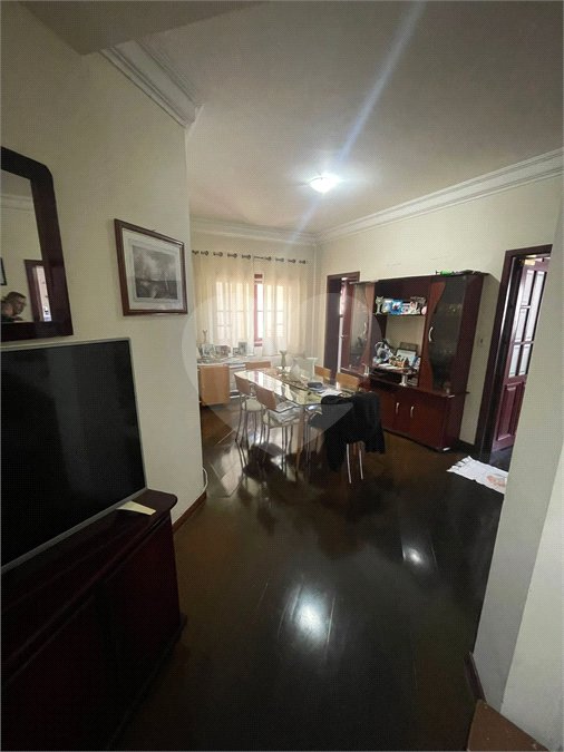 Sobrado à venda com 3 quartos, sendo 1 suíte, em Jardim Regina, Indaiatuba, SP