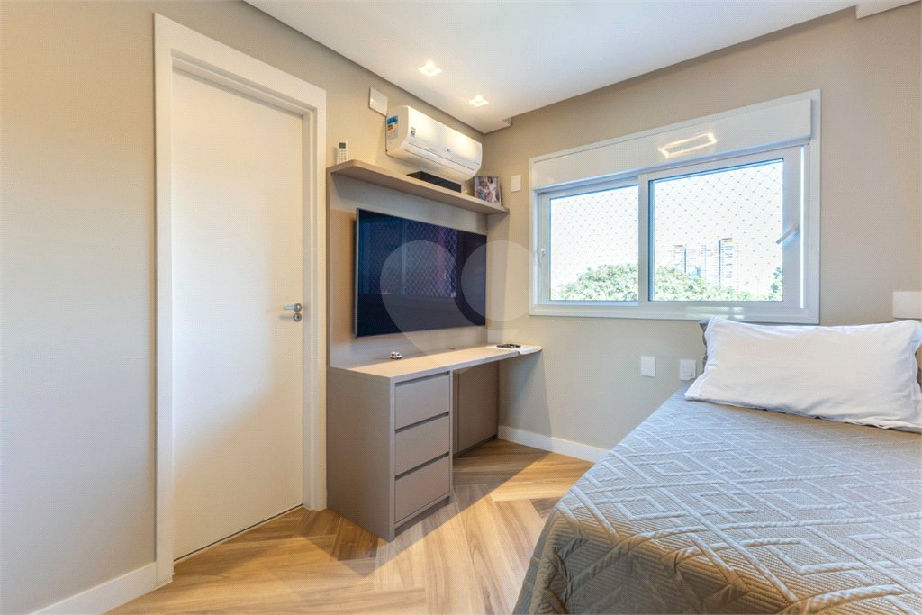 Apartamento à venda com 3 suítes em Indianópolis, São Paulo, SP