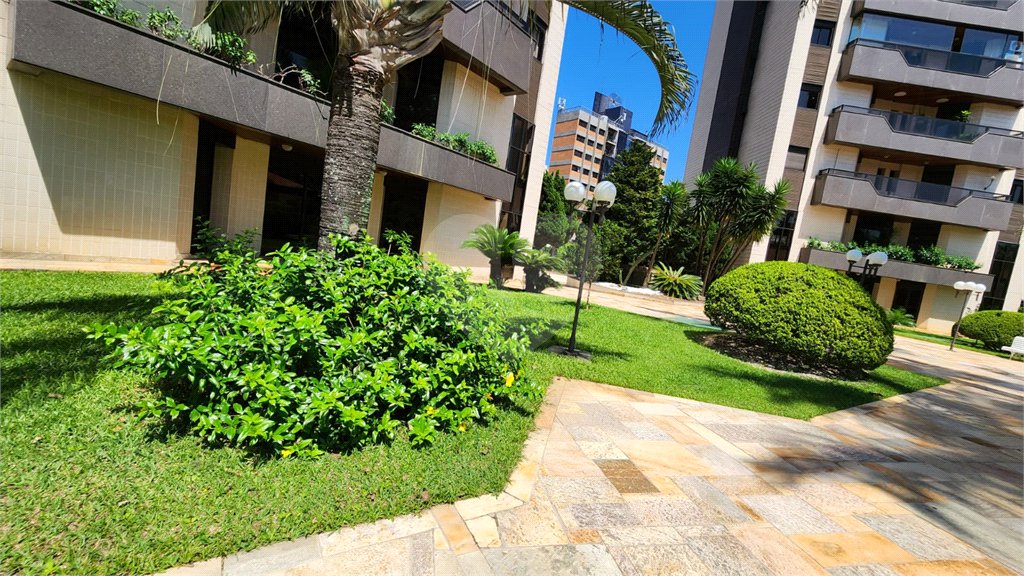 Apartamento à venda com 4 suítes em Bosque da Saúde, São Paulo, SP
