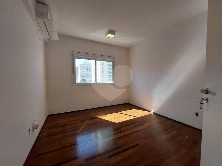Apartamento à venda com 3 suítes em Vila Leopoldina, São Paulo, SP