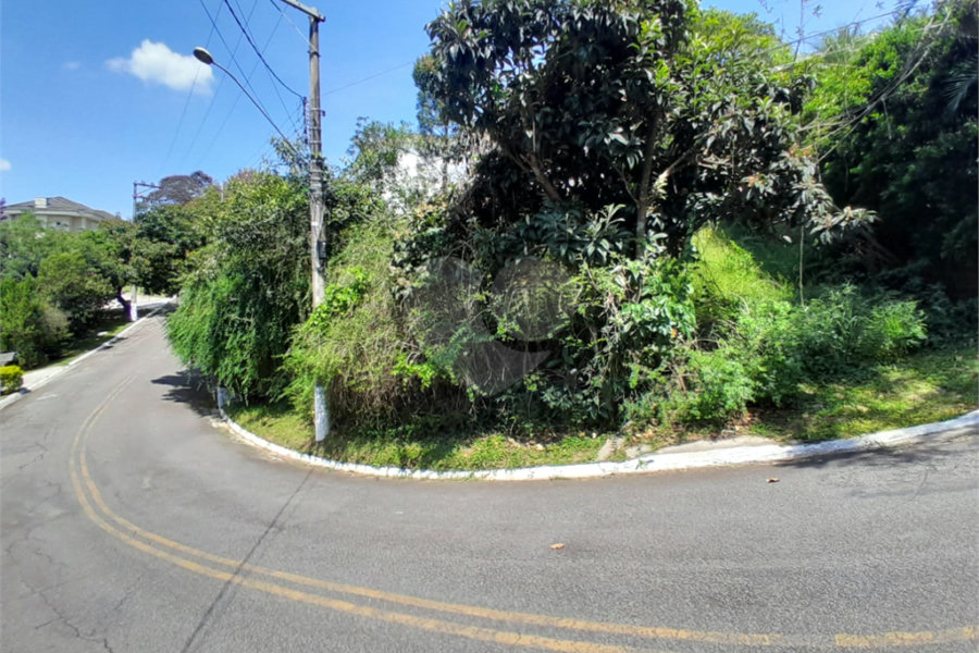 Terreno à venda no condomínio Suíça da Cantareira, Mairiporã - SP