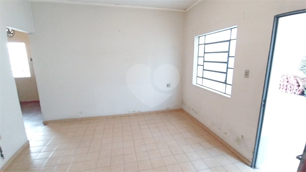 Casa à venda com 3 quartos em Vila Santana, Valinhos, SP