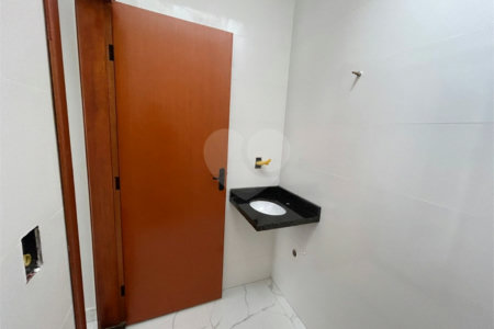 Casa de Vila à venda com 2 quartos, sendo 1 suíte, em Vila Nova Sorocaba, Sorocaba, SP