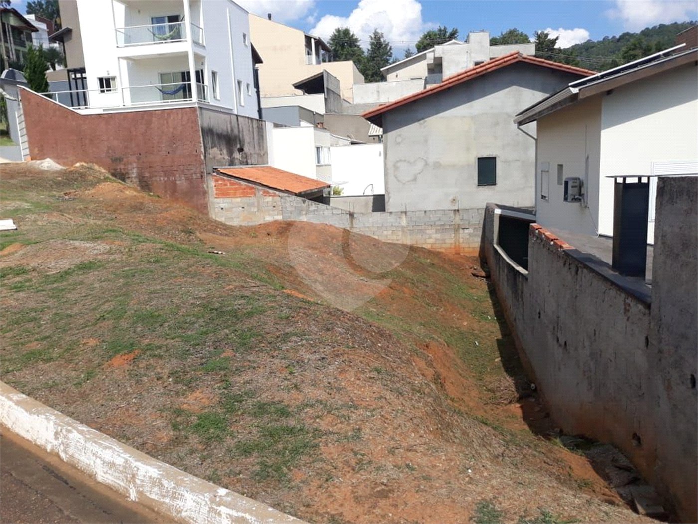 Terreno à venda em Loteamento Villa DI Roma, São Roque, SP