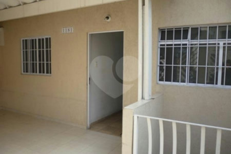 Casa Térrea à venda com 6 quartos em Vila Medeiros, São Paulo, SP