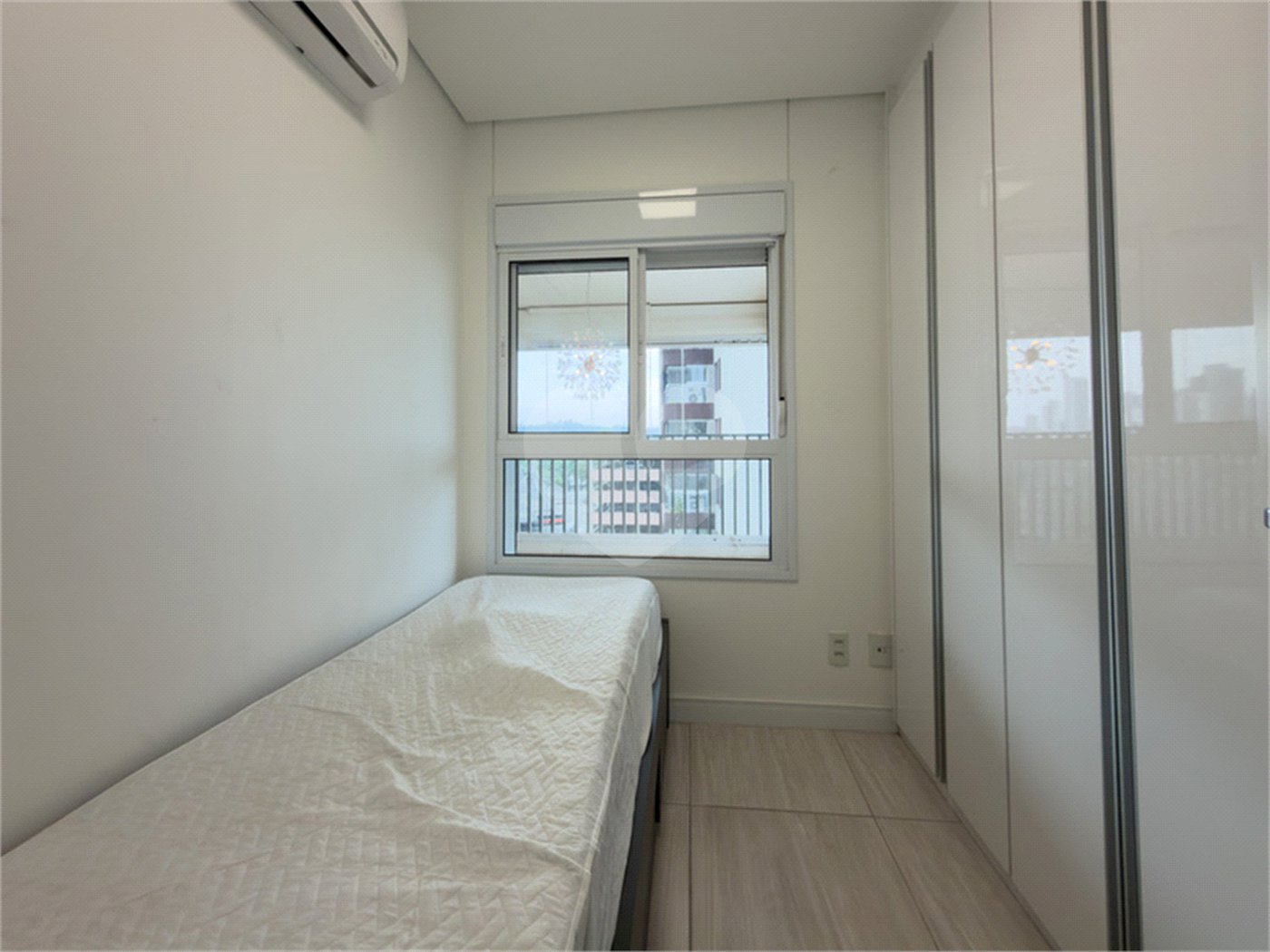 Apartamento à venda com 4 quartos, sendo 2 suítes, em Pinheiros, São Paulo, SP