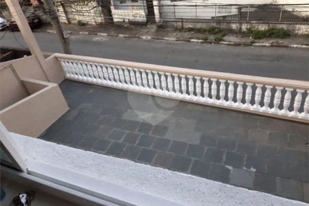 Sobrado à venda com 2 quartos em Km 18, Osasco, SP