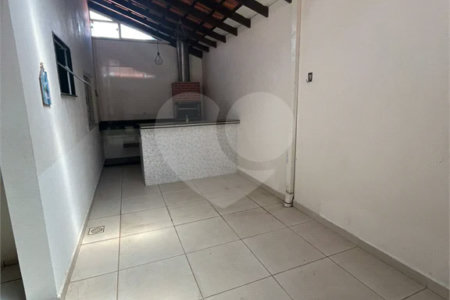 Casa 3 dormitórios em Hortolandia