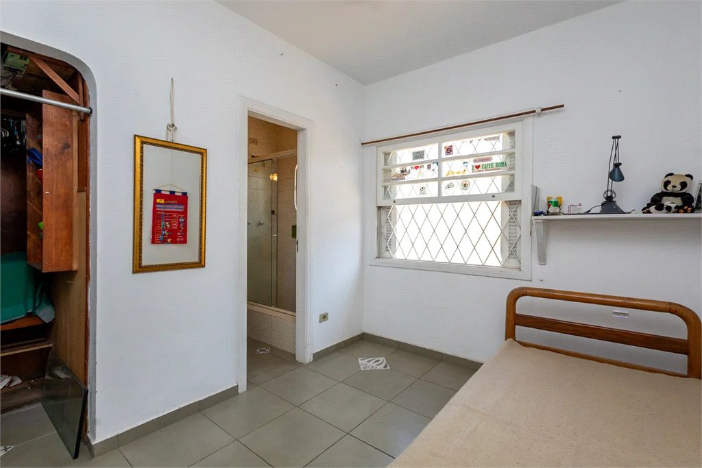 Casa à venda com 4 suítes em Jardim Londrina, São Paulo, SP