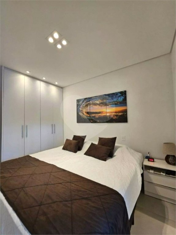 Apartamento à venda com 3 quartos, sendo 1 suíte, em Riviera de São Lourenço, Bertioga, SP