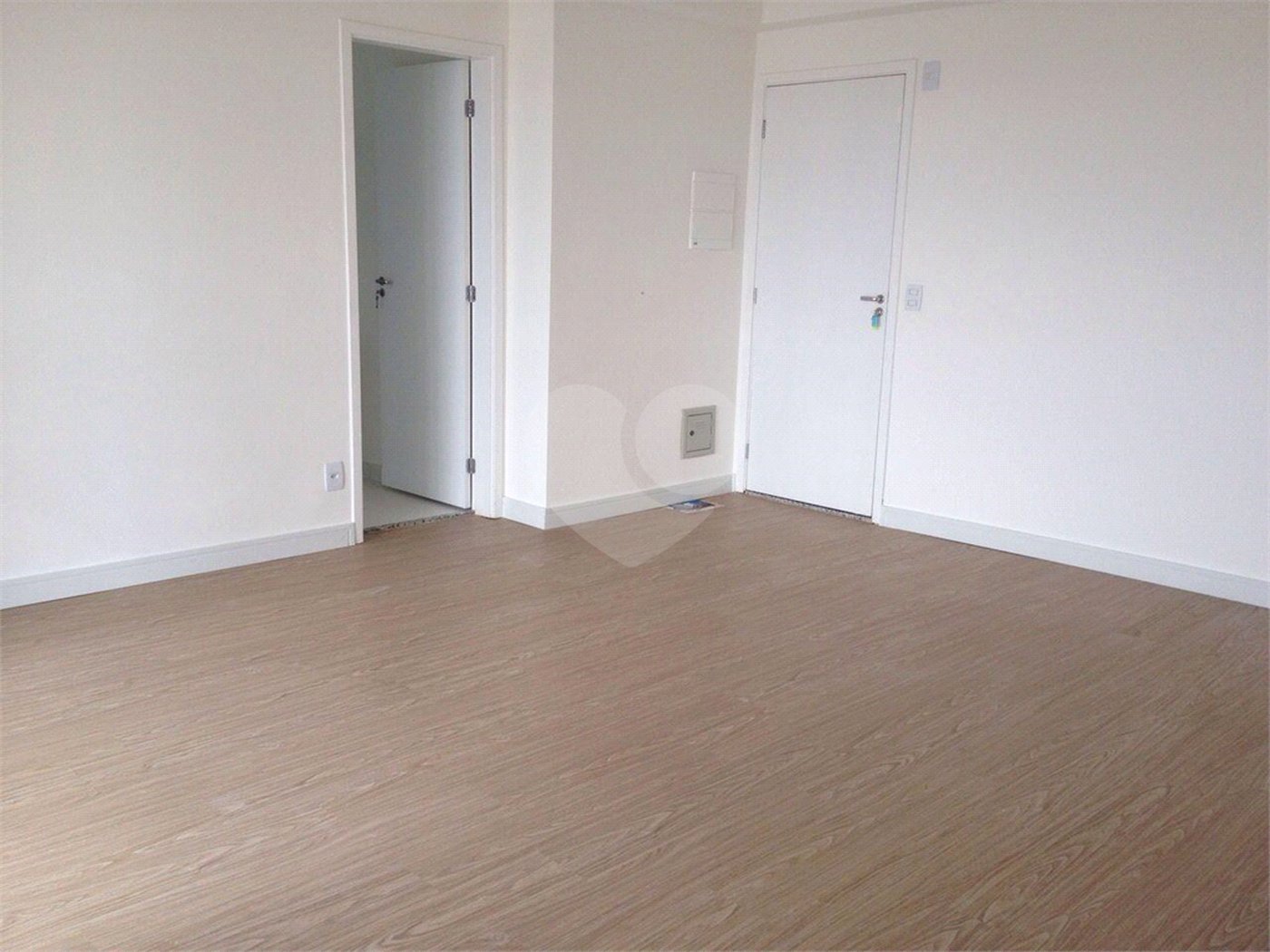 Apartamento à venda com 3 quartos, sendo 1 suíte,  em Jardim Parque Morumbi, São Paulo, SP