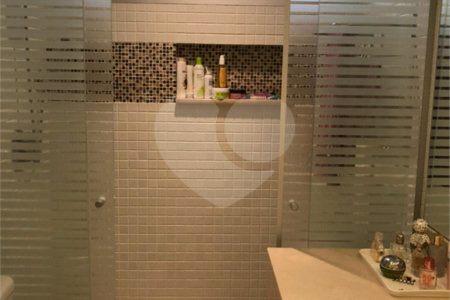 Apartamento à venda com 4 quartos, sendo 3 suítes, em Alto da Boa Vista, São Paulo, SP