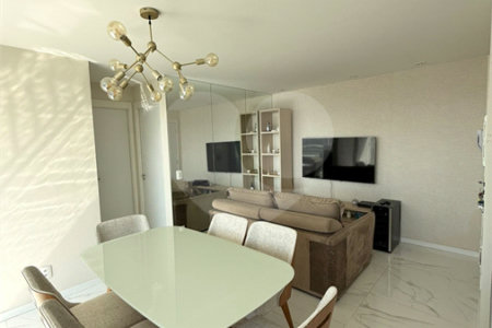 Apartamento à venda com 2 quartos em Parque Industrial Tomas Edson, São Paulo, SP