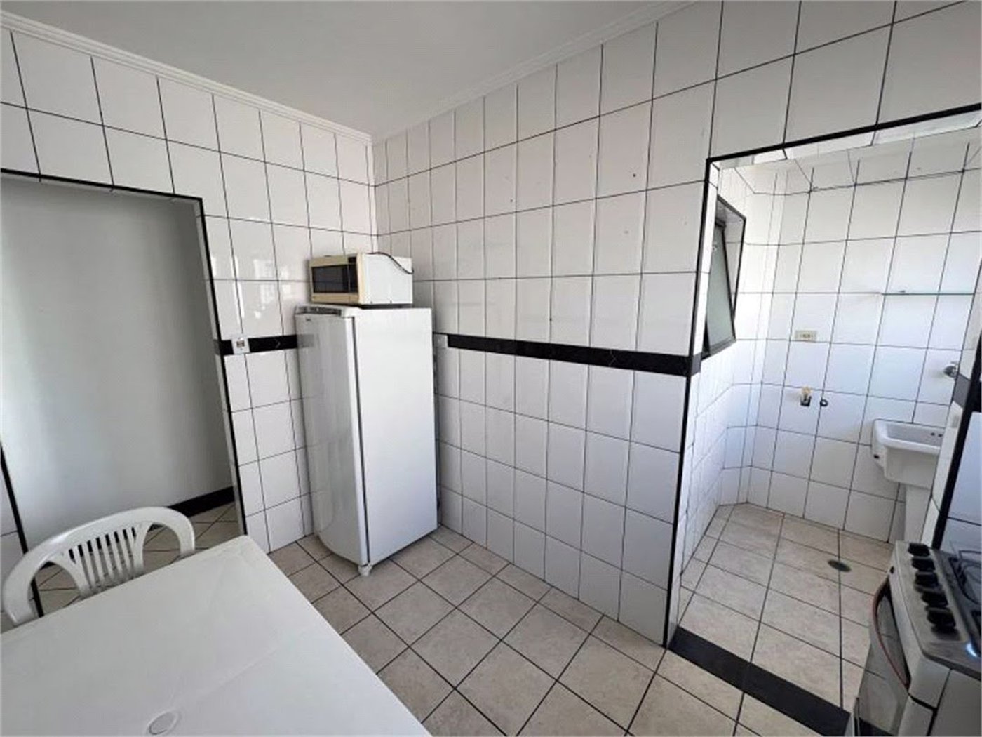 Apartamento Residencial à venda, Vila Guilhermina, Praia Grande - AP1208.