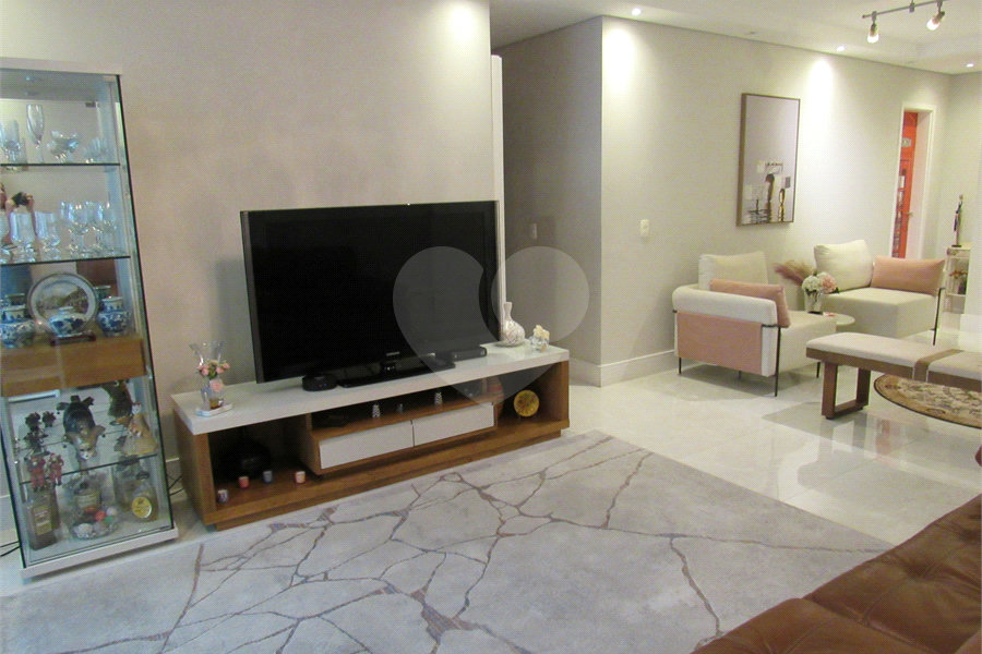 Apartamento à venda com 4 quartos, sendo 3 suítes,  em Tremembé, São Paulo, SP