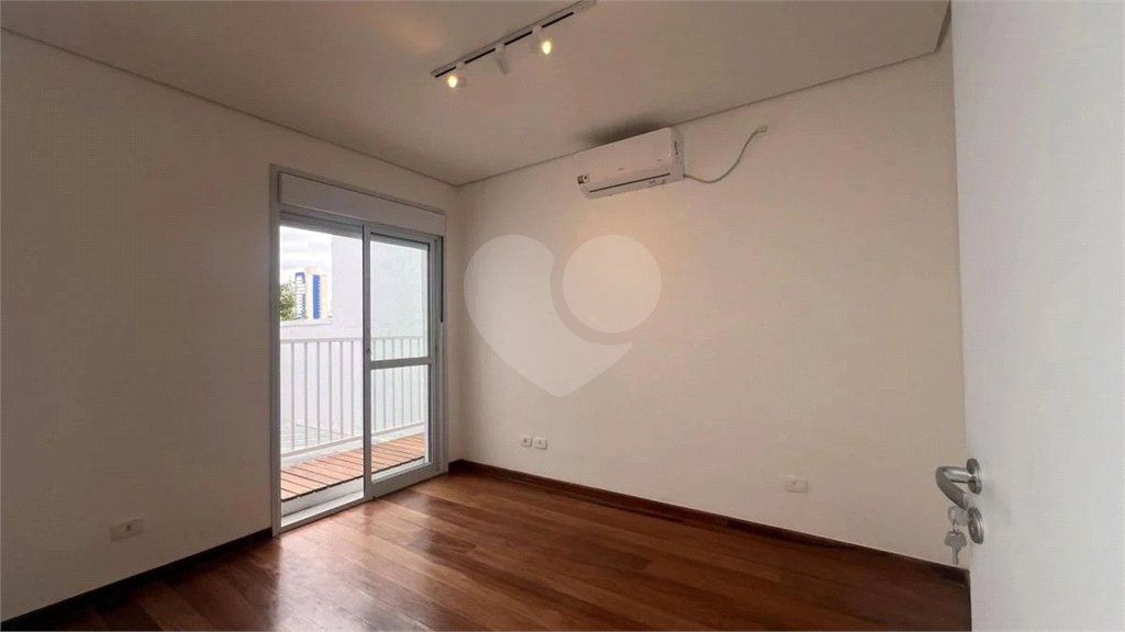 Casa à venda com 3 quartos, sendo 1 suíte,  em Vila Pompéia, São Paulo, SP