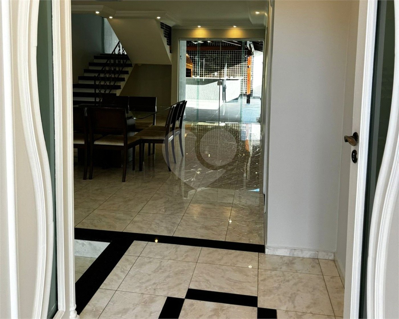 Casa à venda com 3 quartos, sendo 1 suíte, no condomínio Residencial Villa dos Inglezes, Sorocaba - SP