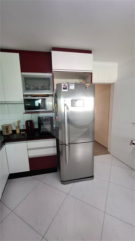 Sobrado à venda com 3 suítes em Vila Constança, São Paulo, SP