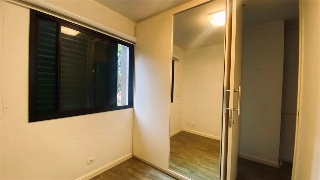 Casa à venda com 3 suítes no condomínio Vilas 2, São Paulo - SP
