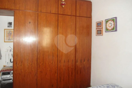 Casa à venda com 3 quartos no condomínio Travessa Quefren,21, São Paulo - SP