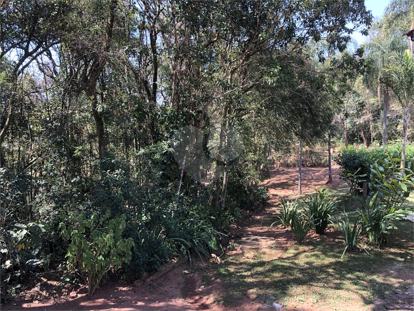 Chácara à venda com 6 quartos, sendo 2 suítes, em Jardim Brogotá, Atibaia, SP